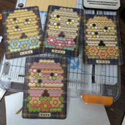 Made for the 9th Annual Save the Bees Swap