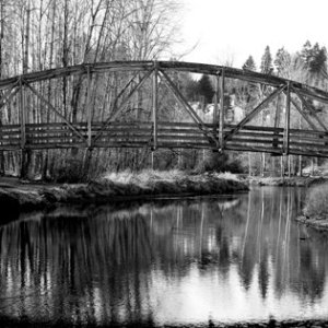 Bridge - black and white
